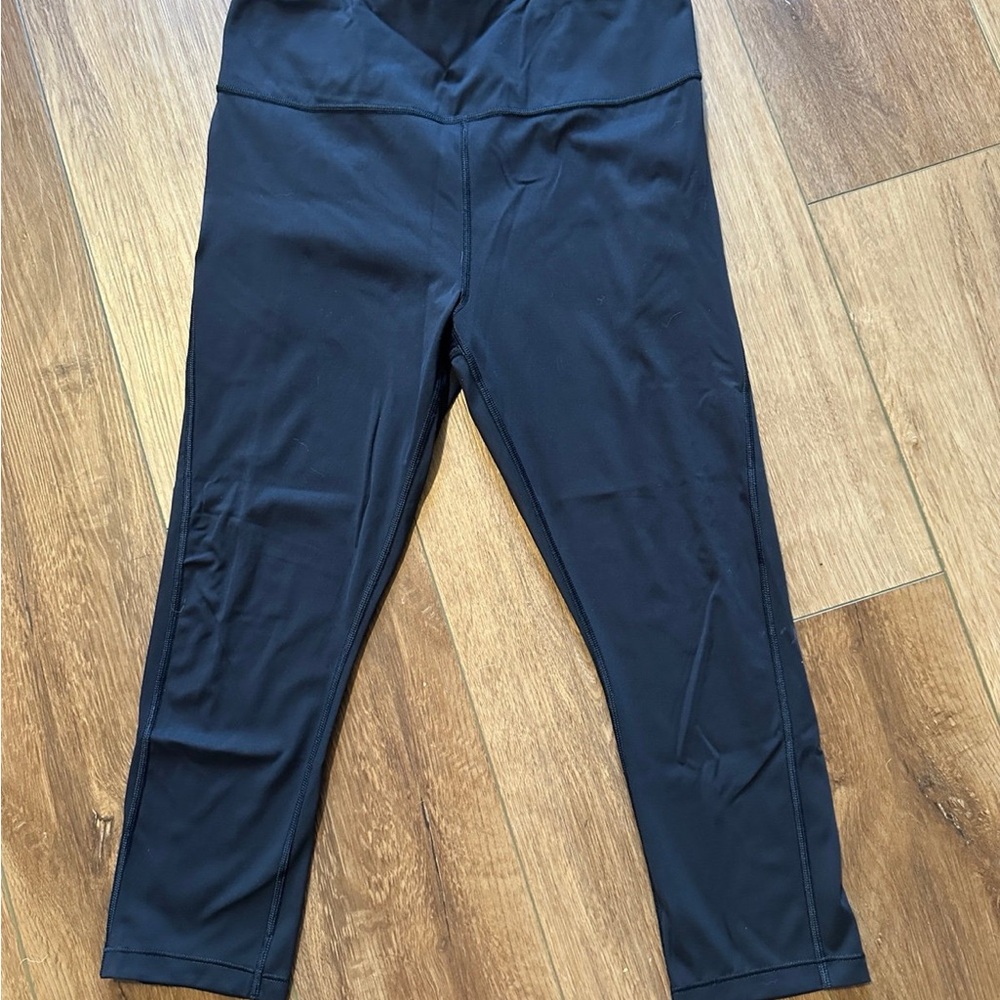Athleta ultimate stash pocket capri
